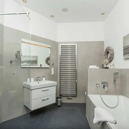 Apartment Strandschloss - Ferienwohnung Ocean One - Direkt Am Binz